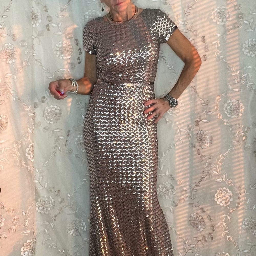 Sleek Rose Gold SZ 6 Aqua, Sequined Formal Gown. - Picture 3 of 16